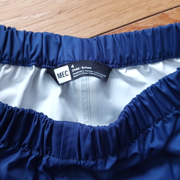 MEC Heritage Rain Pants - Picture 4 of 4
